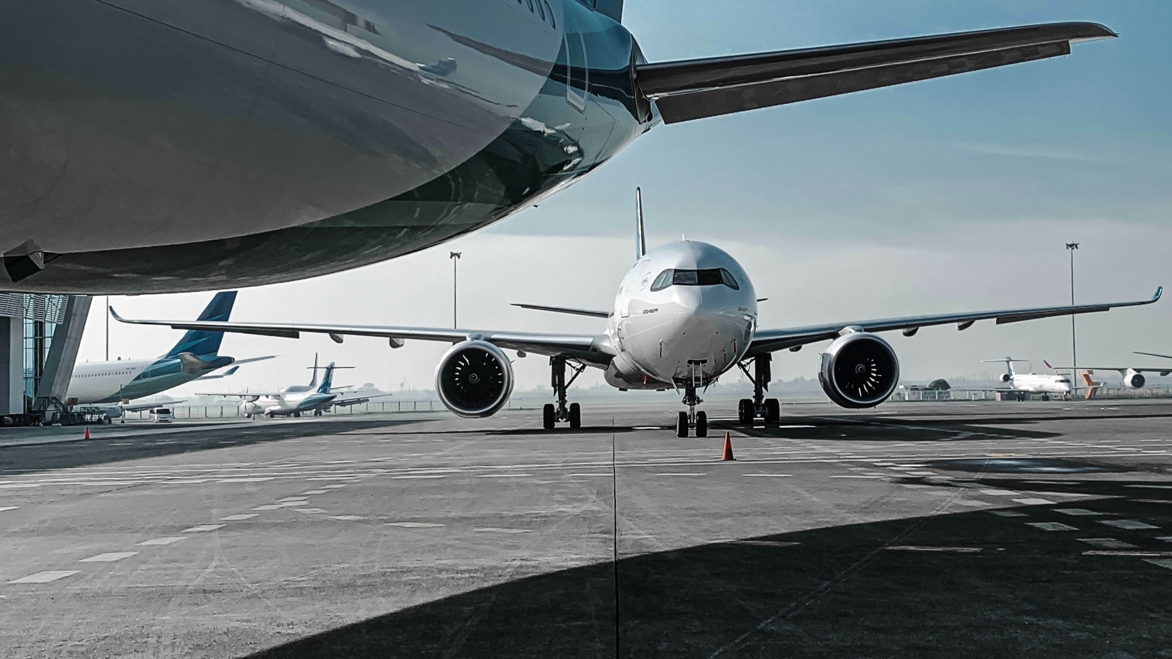 AMS OEP Airline strategy management cover web